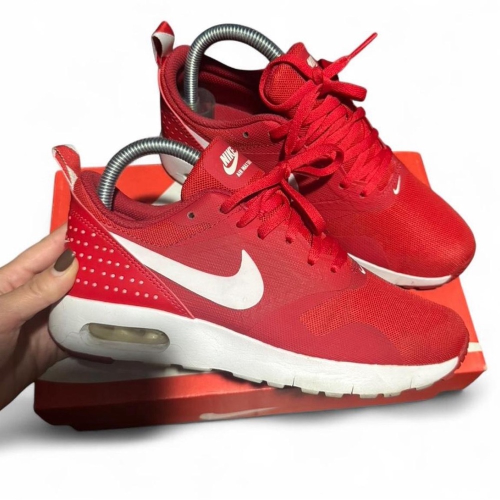 Nike air max tacas Red and White Sneakers